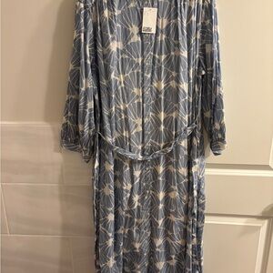 H&M Blue and White Floral-Pattern Maxi Dress